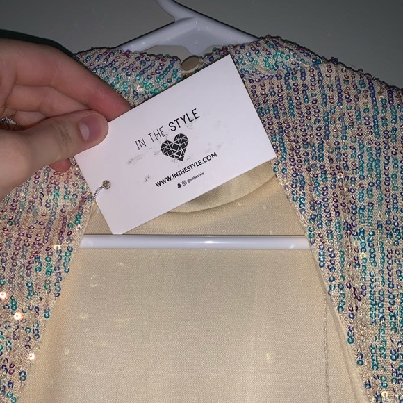 FASHION INFLUX CREAM SEQUIN OPEN BACK MINI DRESS - Picture 5 of 6